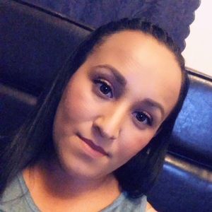 Meet your Posher, Yesenia